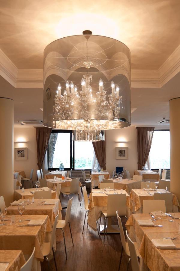 Hotel Mira Mare Sea Cervia Exterior foto